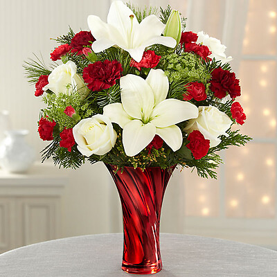 Holiday Celebrations&amp;trade; Bouquet